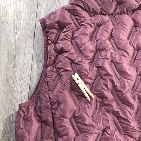 Tangerine Womens Puffer Vest Maroon Full Zip Packable Pockets Active Wear Medium - Picture 10 of 12